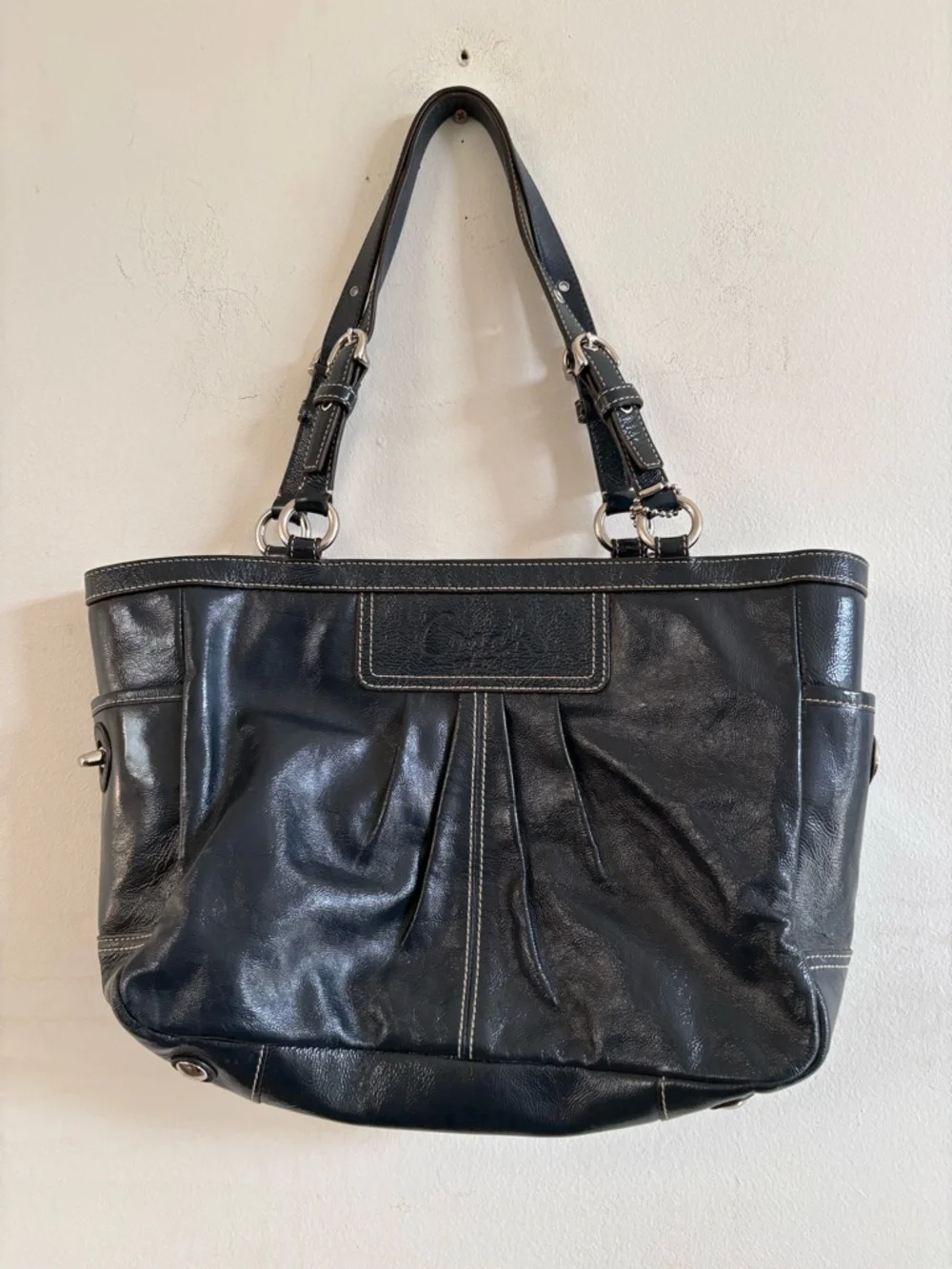 Vintage Coach Legacy Midnight Blue Patent Leather Turnlock tote bag - Picture 4 of 8